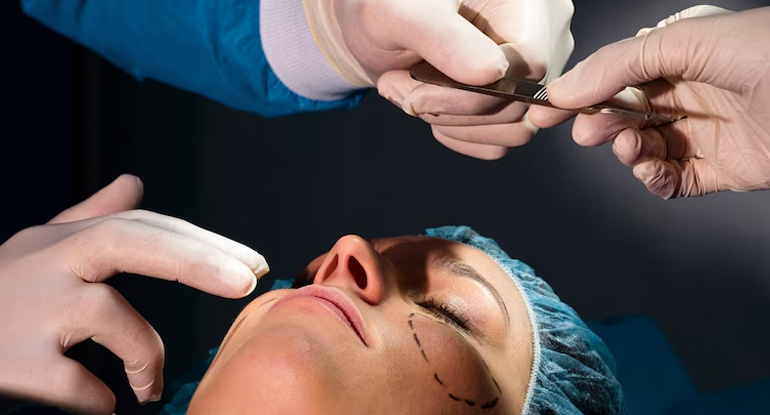Plastic-Surgery